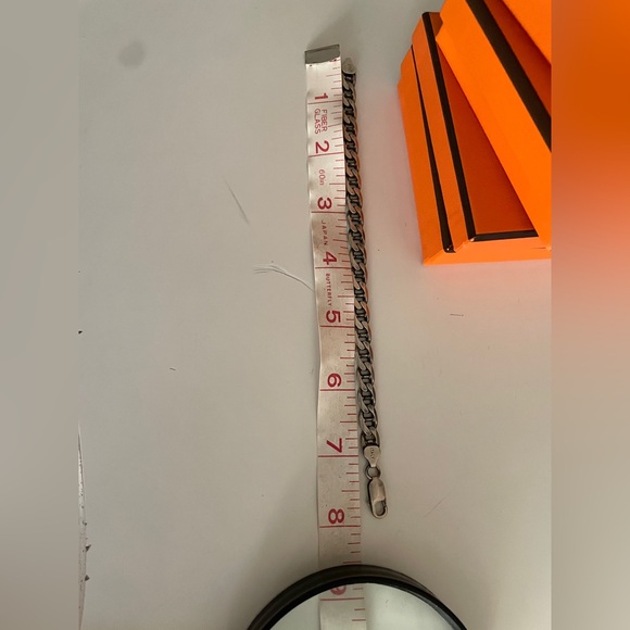 AUTHENTIC Hermes palladium lock and key:
Sterling silver bracelet - Picture 11 of 11